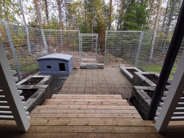 Koiratarha rivariin - valmis